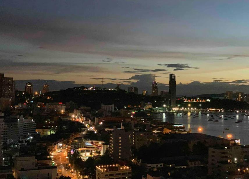 Edge Central Pattaya Seaview Residence With Infinity Pool מראה חיצוני תמונה